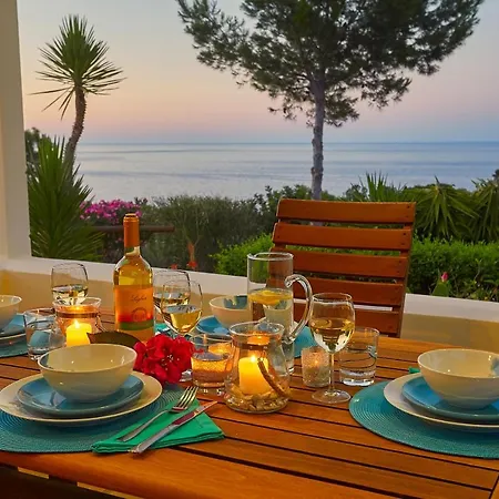 Desiree - Scopello-villas *